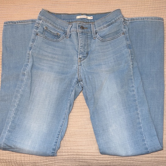 Levi’s 312 Shaping Slim Jeans Size 26 🫶🏼 - Picture 3 of 6